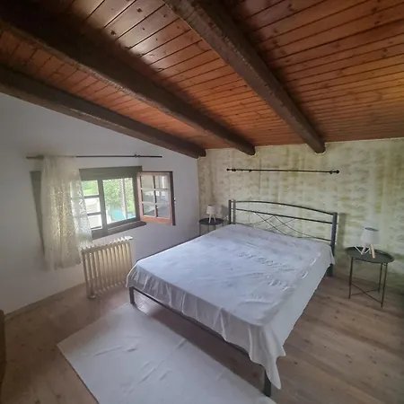 Ektor Villa *