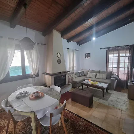 Villa Ektor *